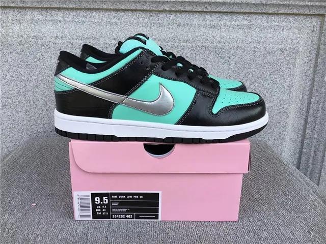 Nike Dunk Low Pro SB Mint Green