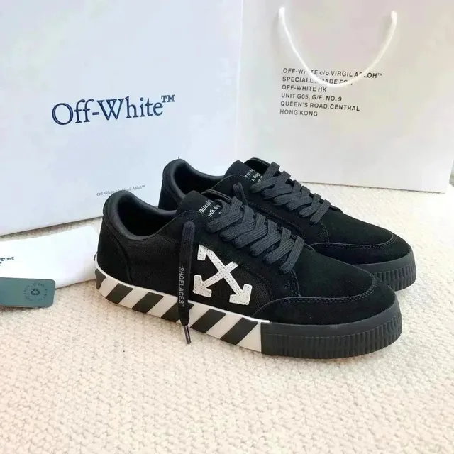 Off-White Low Top Sneaker Diagonal Arrow
