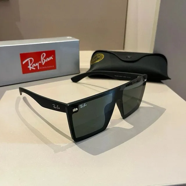 Ray-Ban Highstreet Black Frame Green Lens