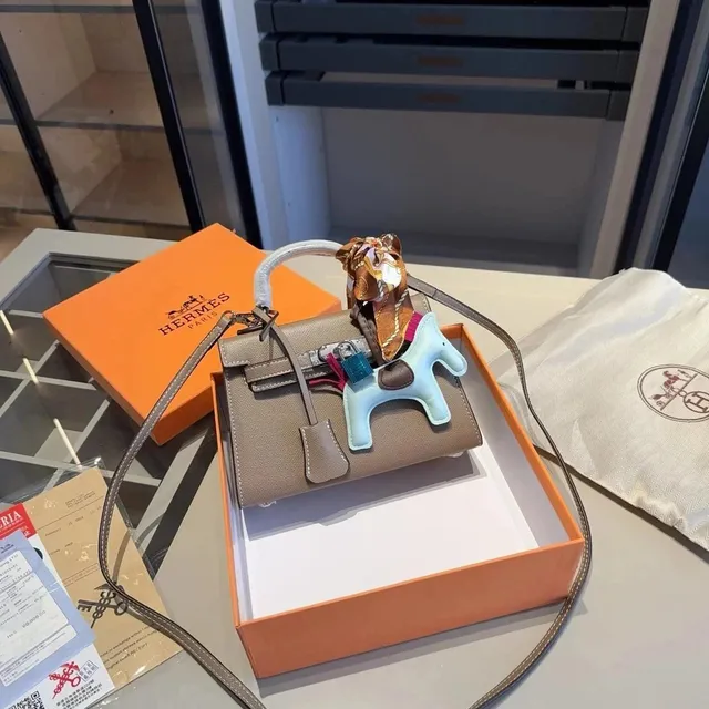 Hermès Kelly Mini Epsom Leather with Horse Charm