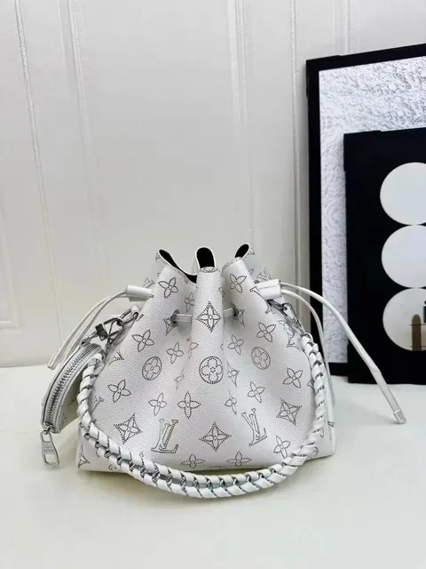 Louis Vuitton On The Go Bucket Monogram perforated