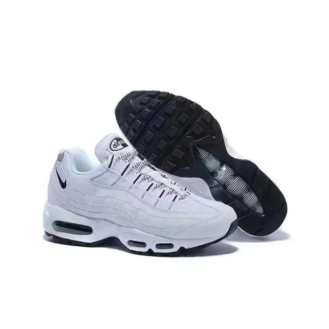 Nike Air Max 95 Essential