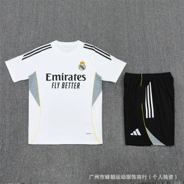 义乌市赞扬服饰有限公司
