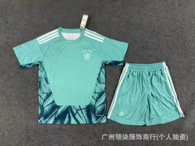 2627 german goalkeeper