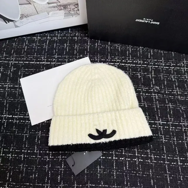 条纹白色