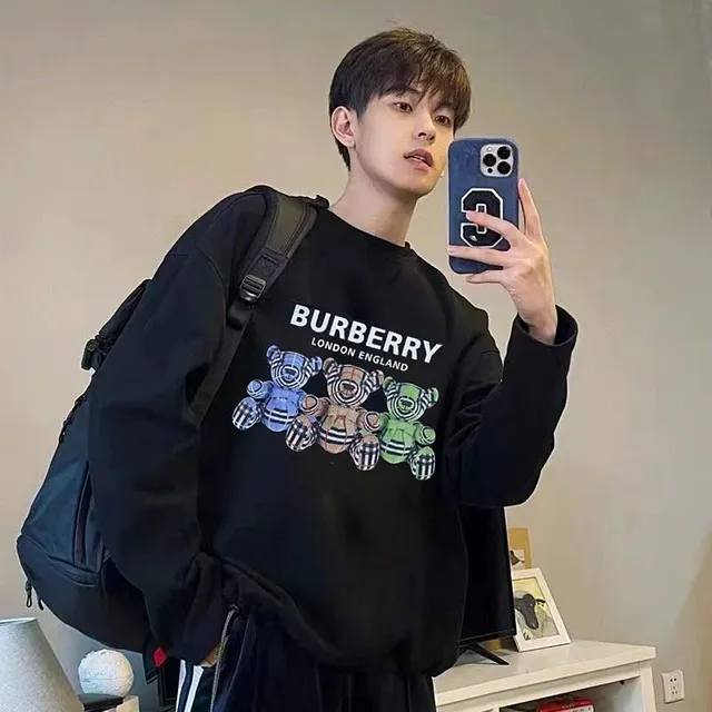 Burberry Graphic Sweatshirt Bear Print