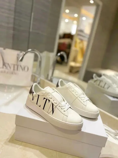 Valentino VLTN Sneaker Logo Print