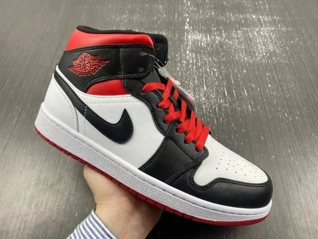 Air Jordan 1 Mid