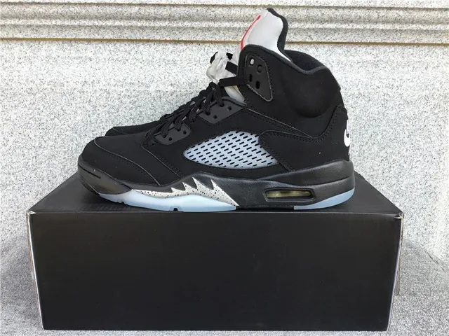 Air Jordan 5 Retro