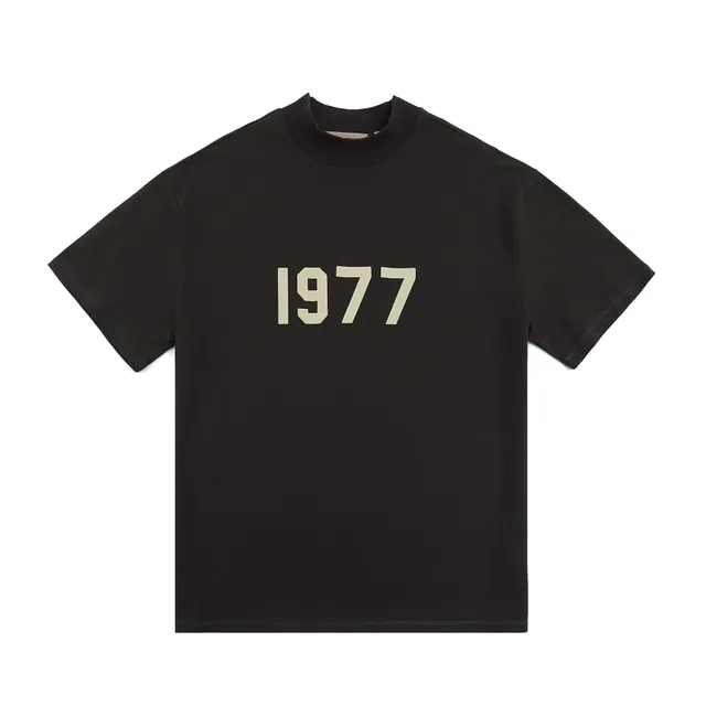 铁黑色1977