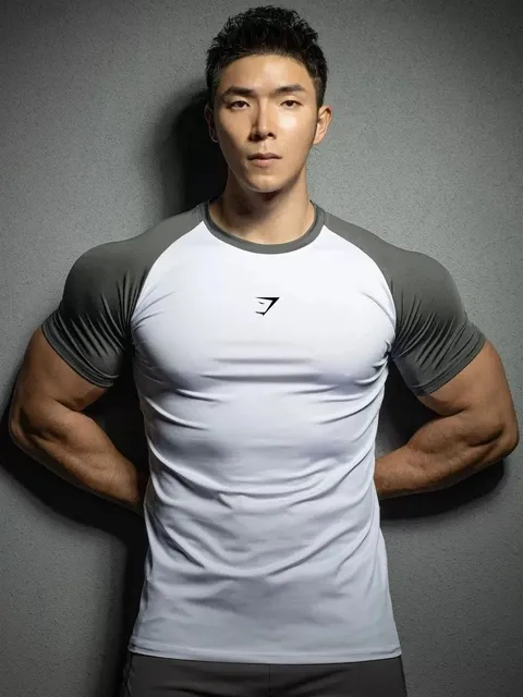 Gymshark Raglan T-Shirt Contrast Sleeve