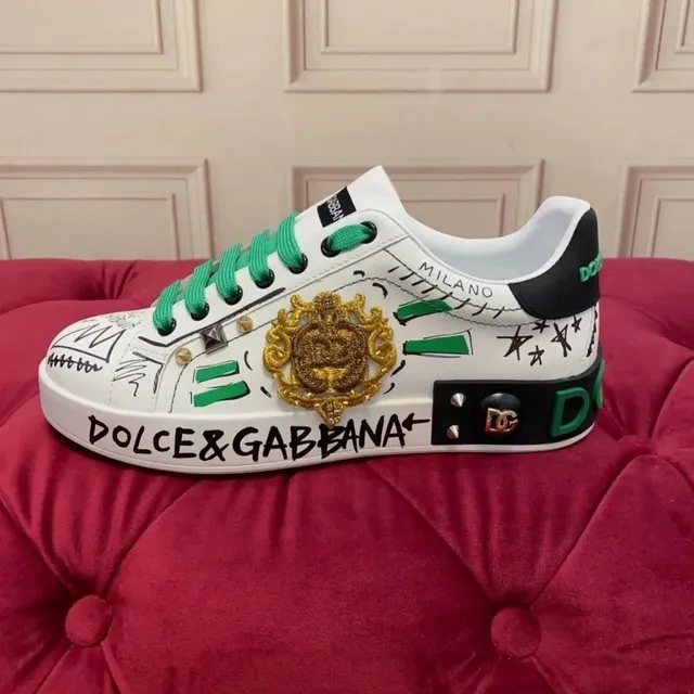 Dolce & Gabbana Sneaker Graffiti Logo