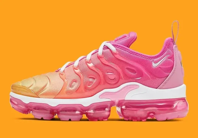 Nike Air VaporMax Plus Sunset Glow