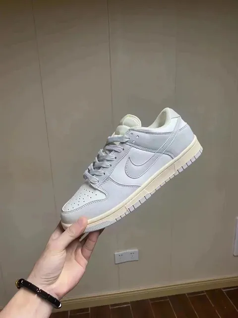 Nike Dunk Low
