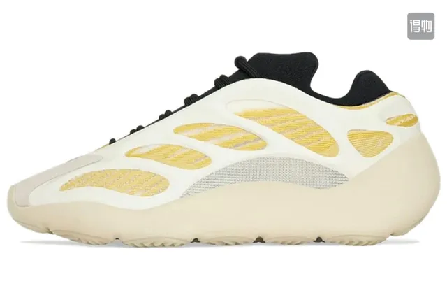 Yeezy 700 Wave Runner