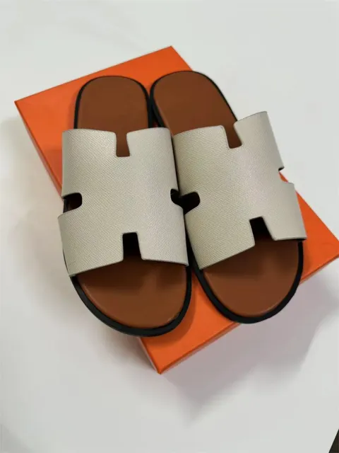Brown + beige palm print