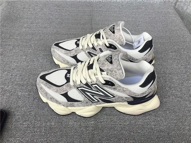 New Balance 9060 Speckled Grey