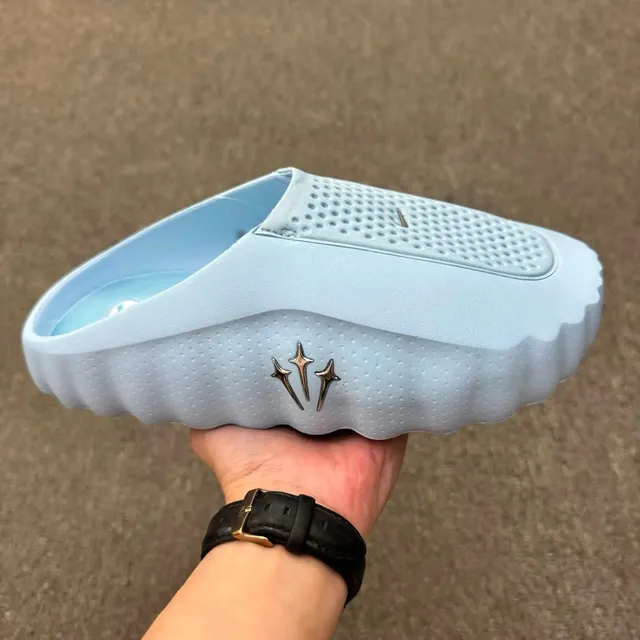 Broken Planet Foam Runner Light Blue