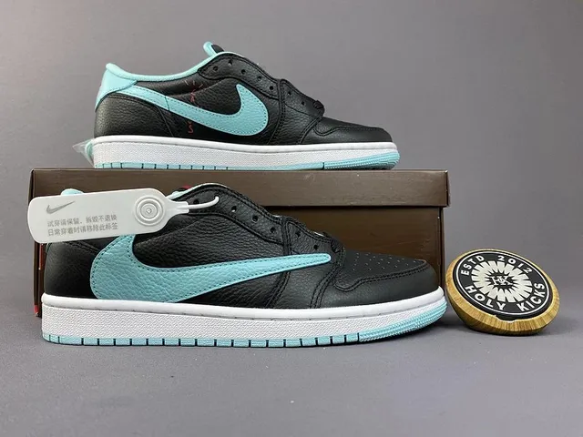 Dunk Low Off-White x Nike