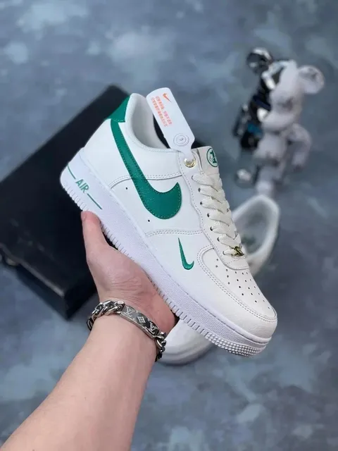 Nike Air Force 1 Low Lucky Green