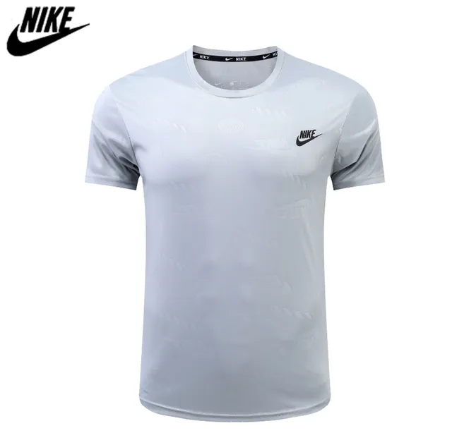 Nike T-Shirt Embossed Logo