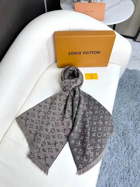 Louis Vuitton Monogram Shawl Graphite