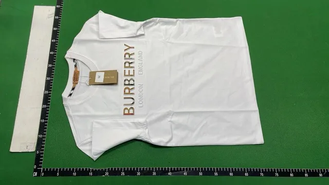 Burberry Logo T-Shirt Gold Logo