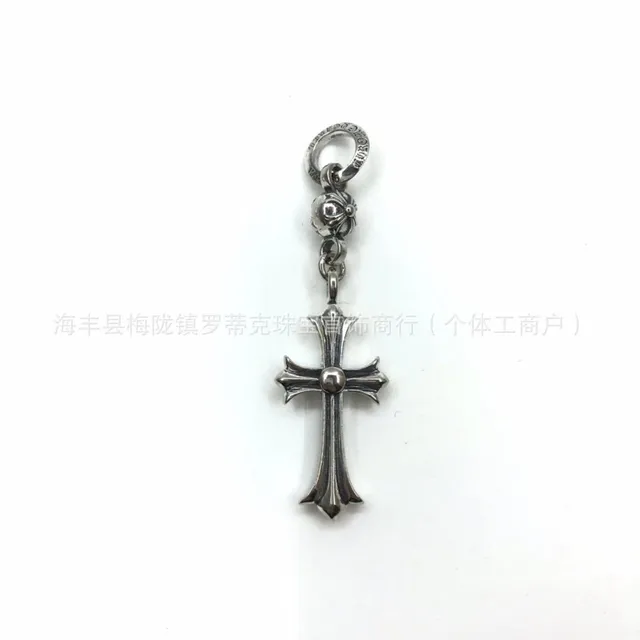 小号带头十字架
