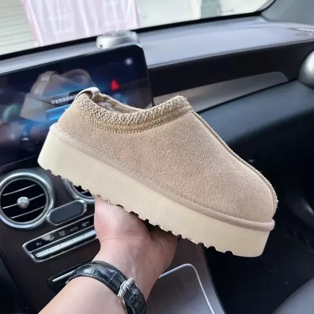 UGG Platform Slipper Suede