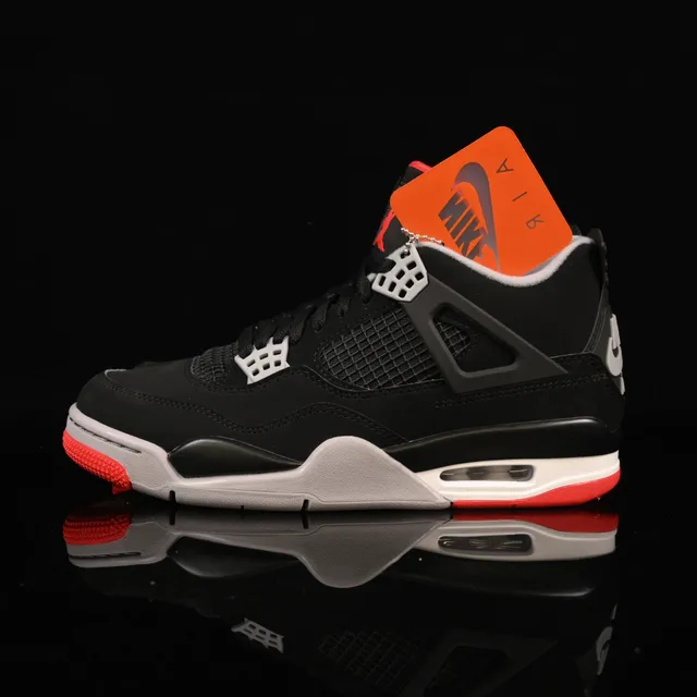 Air Jordan 4 Bred
