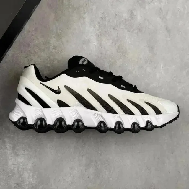 Nike Air Max Plus Triple White Black Accents