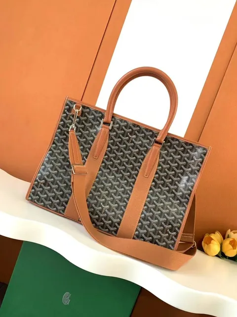 Goyard Saint Louis Tote Classic Chevron