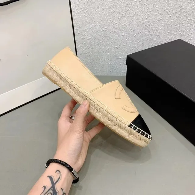 皮面杏 鞋头黑