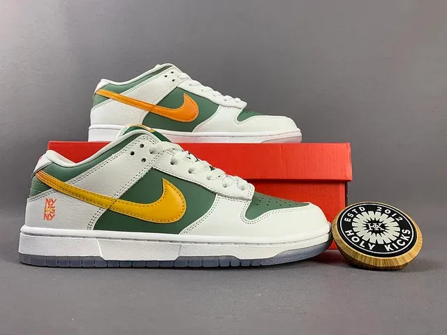 Nike Dunk Low Holy Kicks