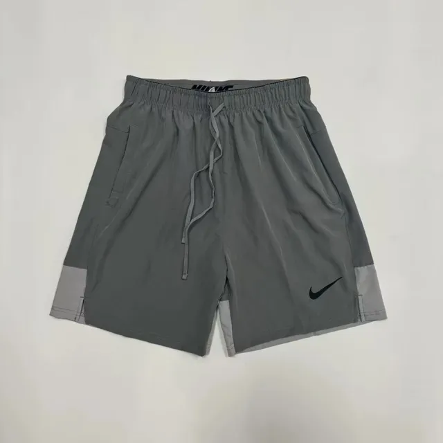 灰色8