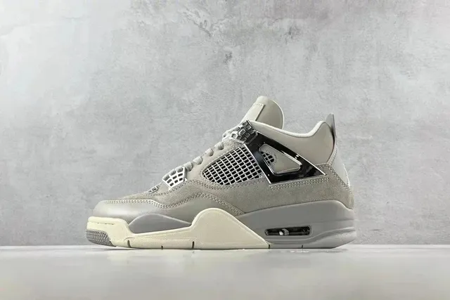 Air Jordan 4
