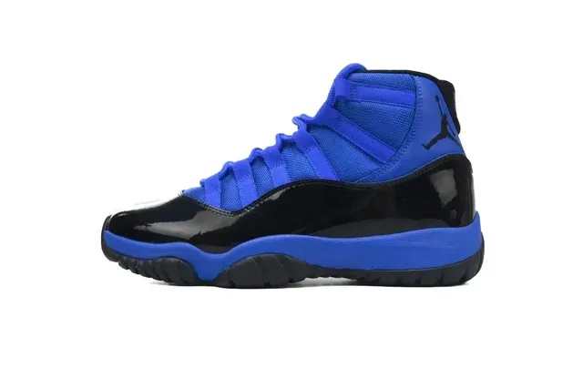 Air Jordan 11 Concord