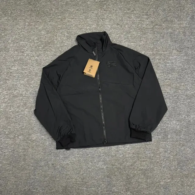 Burberry Windbreaker Jacket Equestrian Knight Logo