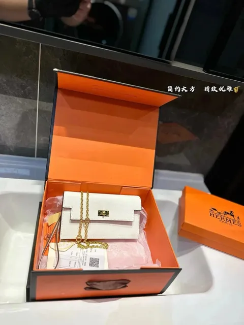 Hermès Constance Mini