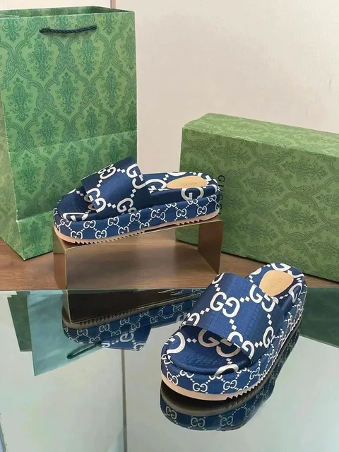 Gucci GG Marmont Slide Monogram Canvas