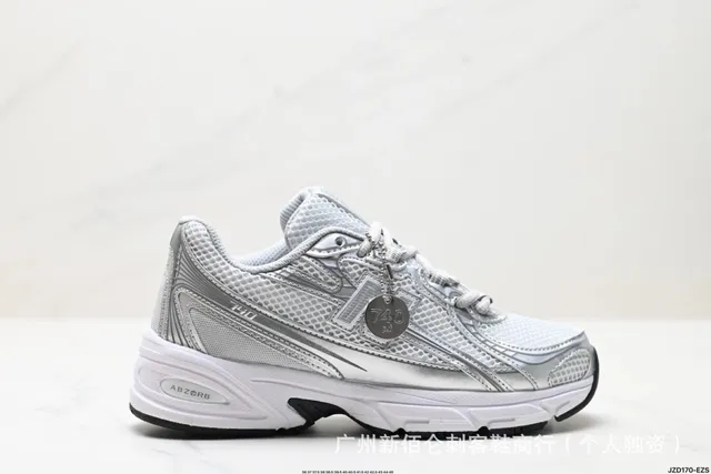 New Balance 740 Silver Mesh