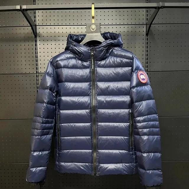 Canada Goose Puffer Jacket Classic Fit