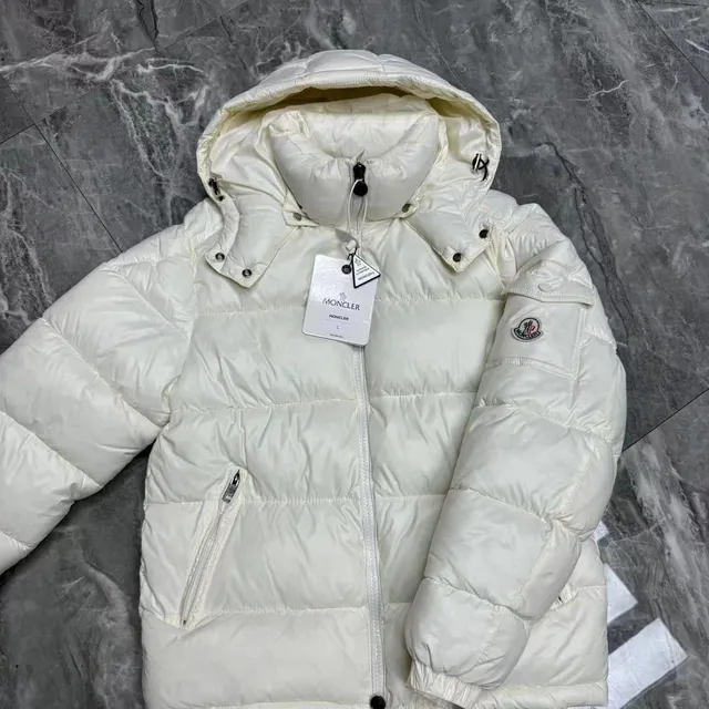 Moncler Down Jacket Classic Quilted
