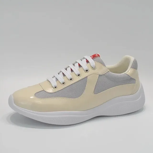 Prada Re-Edition 2005 Beige Grey