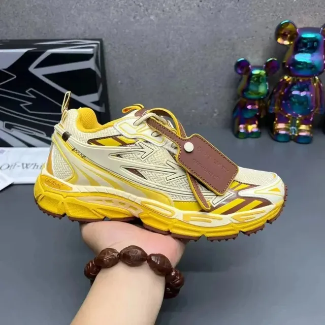 Off-White Runner Yellow/White/Brown