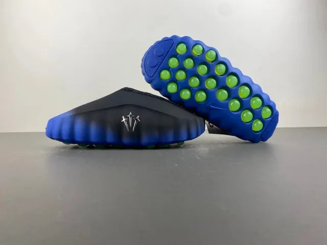 克罗心 黑蓝渐变色
