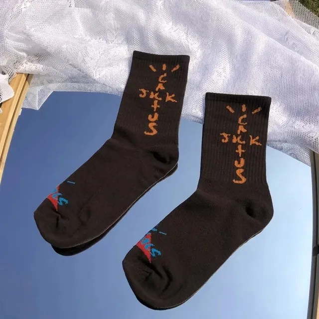 黑色一双
