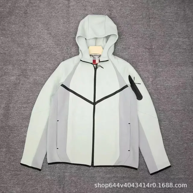 小潮六服装商行