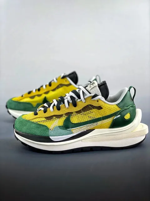Nike LDWaffle Sacai