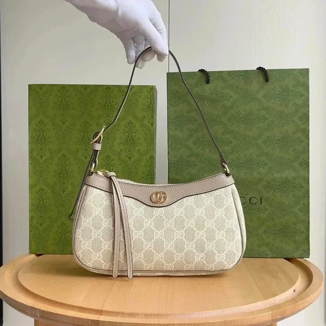 Gucci GG Marmont Mini Shoulder Bag